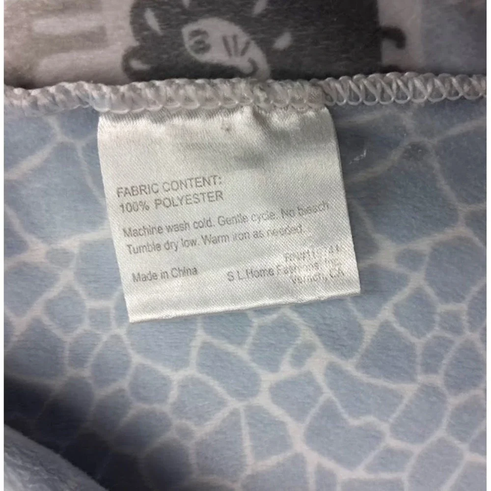 SL Home Fashions Blue Giraffe‎ Print White Jungle Animals Baby Blanket RN 119741
